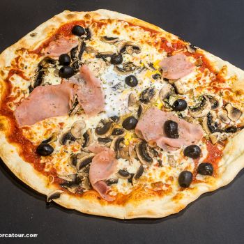 PIZZA CAPRICCIOSA