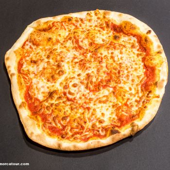 PIZZA MARGHERITA