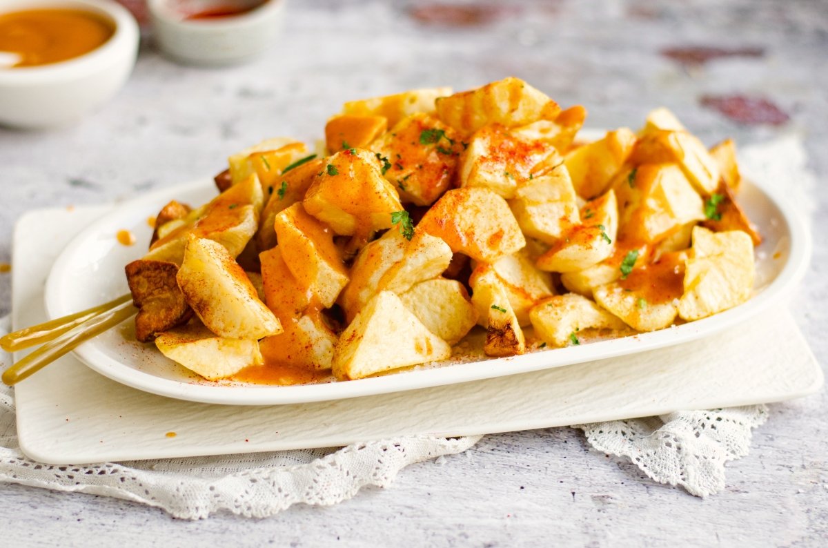 PATATAS BRAVAS